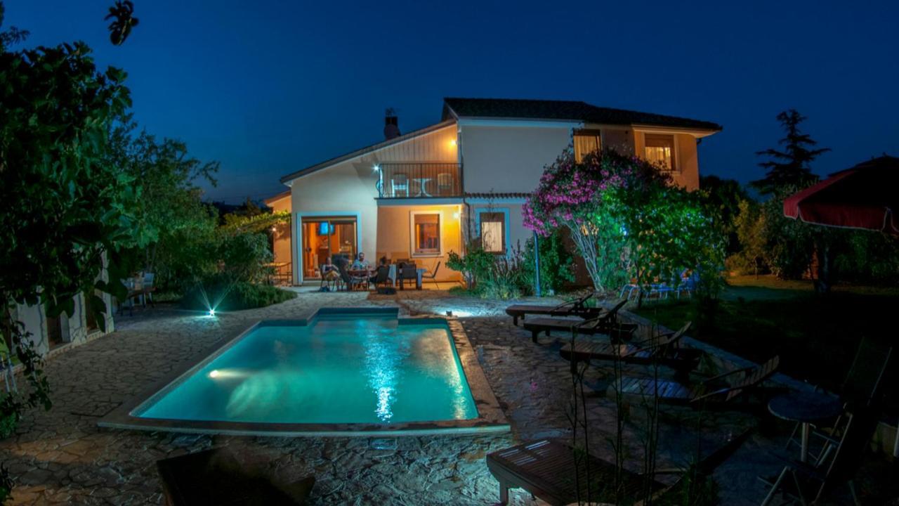 House /Villa Maja Liznjan Bagian luar foto